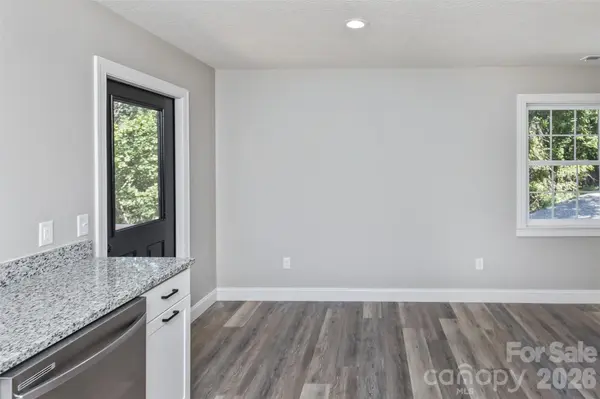 340 Matthew LN, Canton, NC 28716