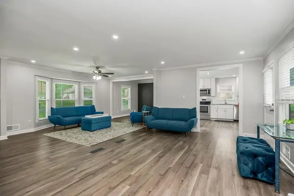 42 E 106 ST, Kansas City, MO 64114