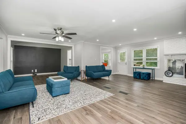 42 E 106 ST, Kansas City, MO 64114