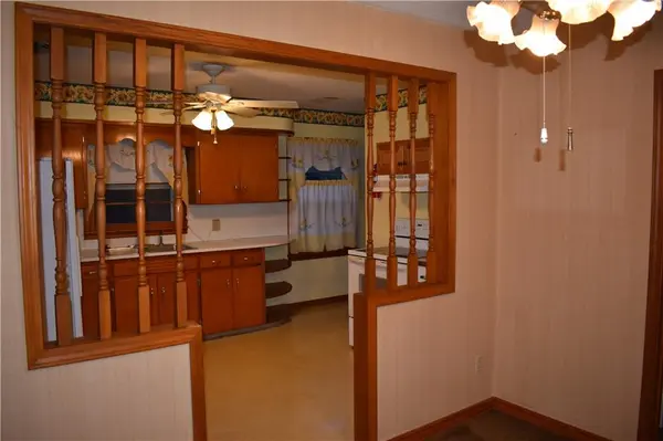 1701 S Walnut ST, Pittsburg, KS 66762