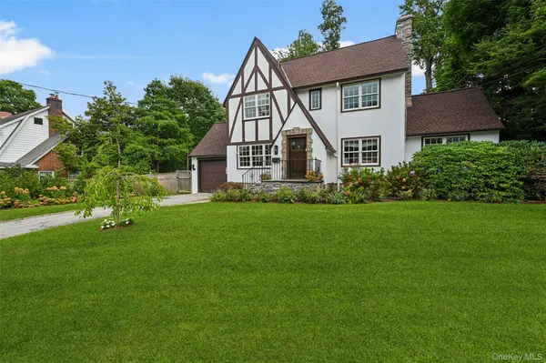 26 Dusenberry RD, Bronxville, NY 10708