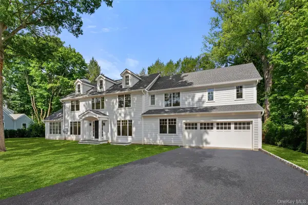 65 Fox Meadow RD, Scarsdale, NY 10583
