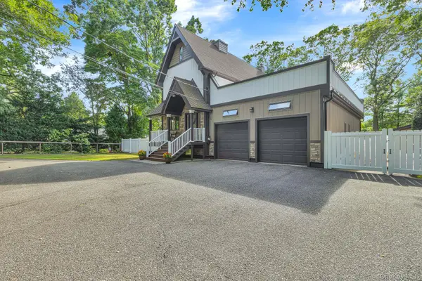 76 Wylde RD, Mount Sinai, NY 11766