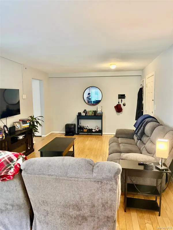 10 Oakwood TER #115, New Windsor, NY 12553