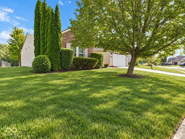 3020 Shadow Lake DR, Indianapolis, IN 46217