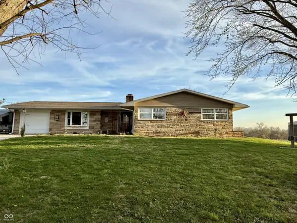 1644 W County Road 100 N, Greencastle, IN 46135