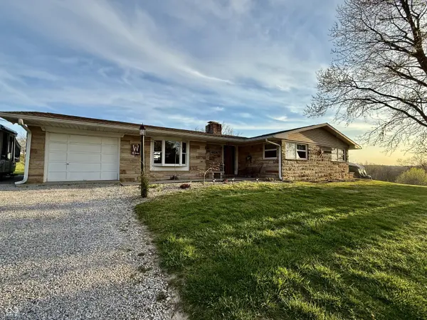 1644 W County Road 100 N, Greencastle, IN 46135