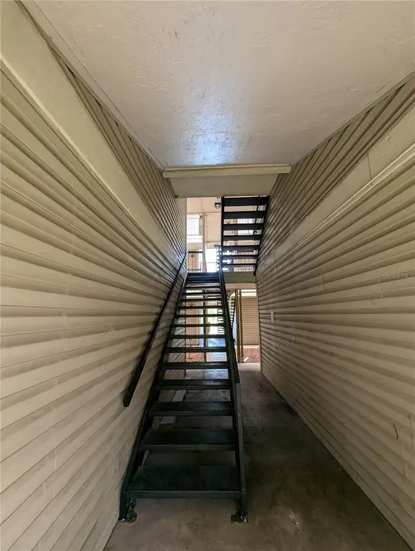 1964 LAKE ATRIUMS CIR #162, Orlando, FL 32839