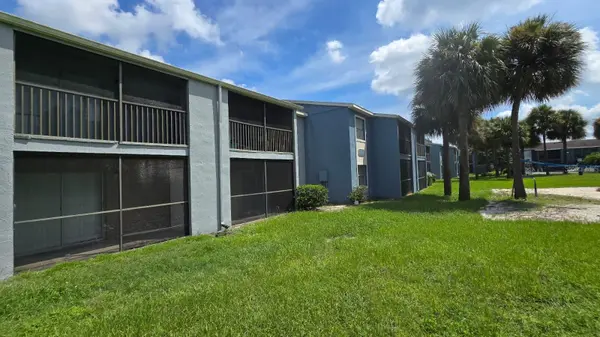 2555 N ALAFAYA TRL #105, Orlando, FL 32826