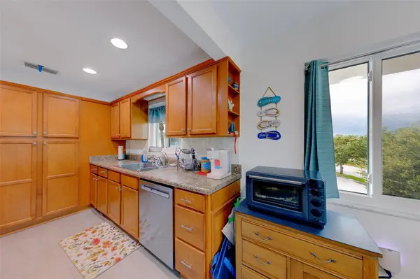 11224 82ND AVE #310, Seminole, FL 33772