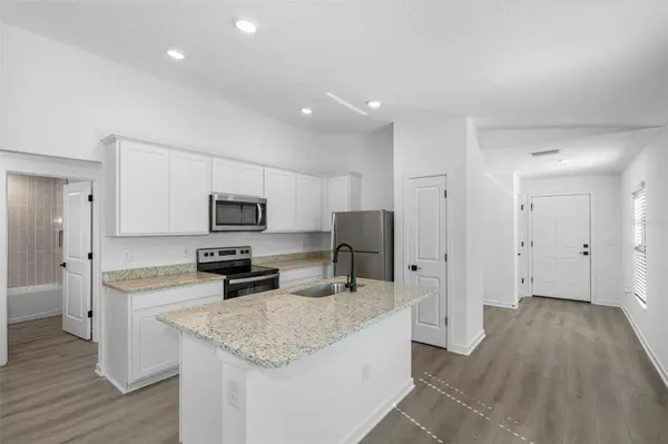 7112 CANOPY LN, Lakeland, FL 33809