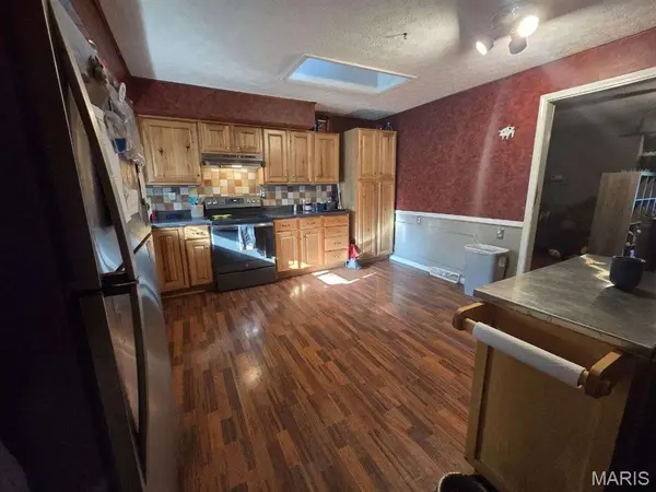 25881 Sutherland LN, Waynesville, MO 65583