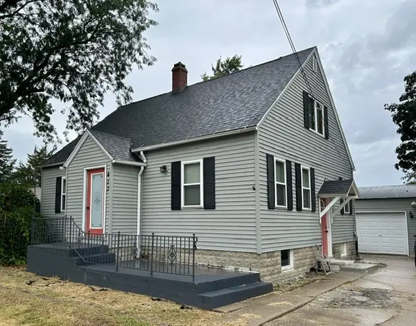 417 W Garfield AVE, Cissna Park, IL 60924