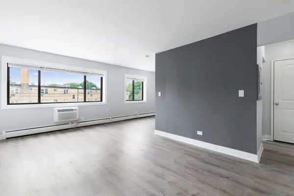 6826 N Ridge BLVD #204, Chicago, IL 60645