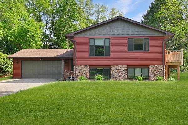 807 2 1/2 ST N, Sartell, MN 56377