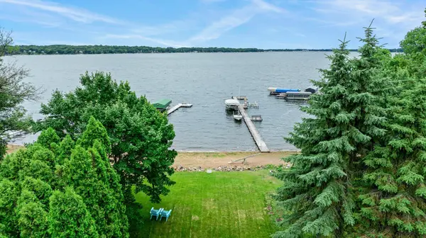 1161 Park AVE, Mahtomedi, MN 55115