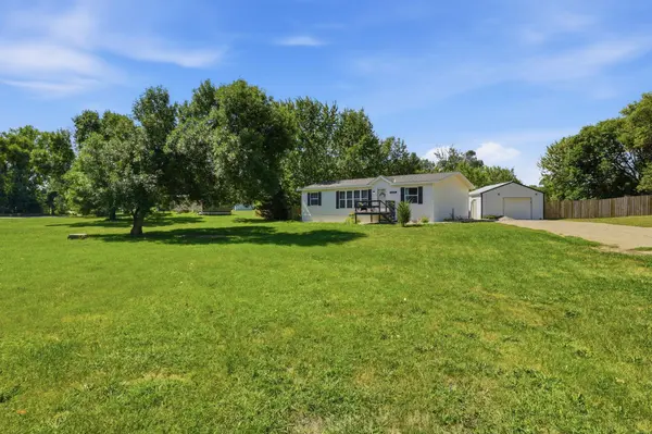 19394 63rd ST NE, New London, MN 56273