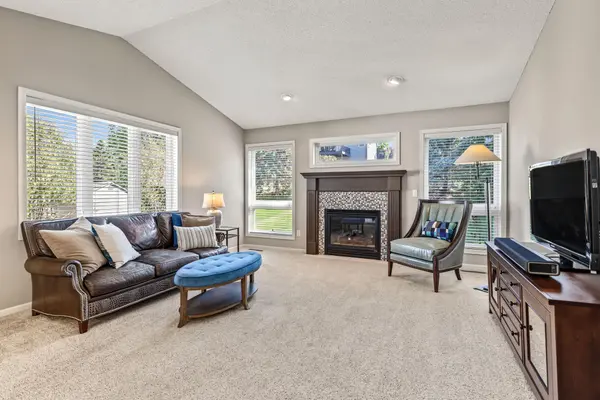 16080 Harmony TRL, Lakeville, MN 55044