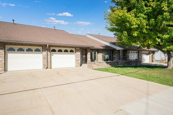 527 1st AVE SE, Stewartville, MN 55976