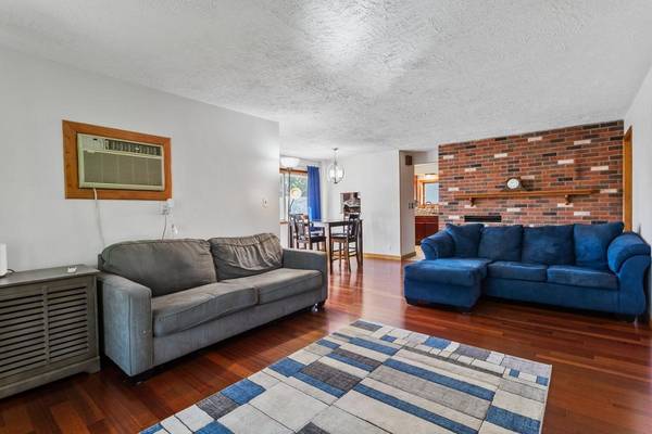 315 17th AVE N, South Saint Paul, MN 55075