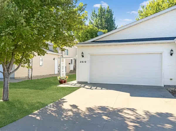 2616 35th AVE S, Fargo, ND 58104