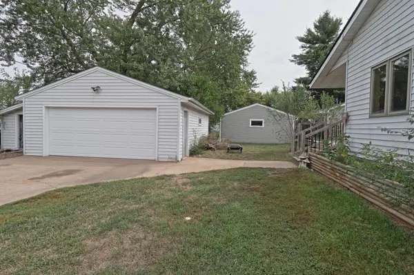 8503 Fawn Lake DR NE, Stacy, MN 55079
