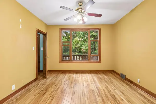524 Harrison AVE, Saint Paul, MN 55102