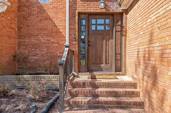 8043 Hamilton Mill Drive, Chattanooga, TN 37421