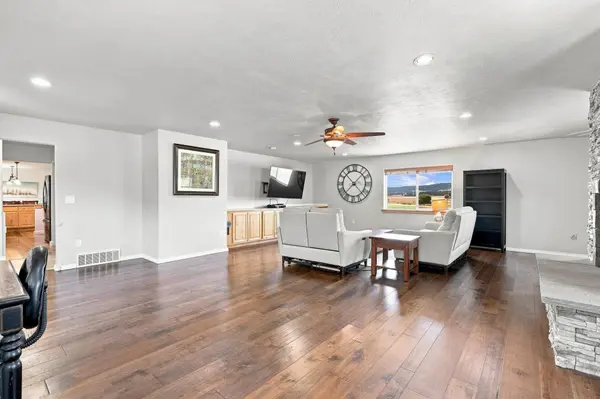 5284 S Wallbridge Rd, Deer Park, WA 99006
