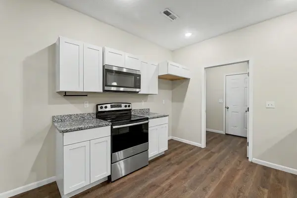 2325 N Burns, Wichita, KS 67204