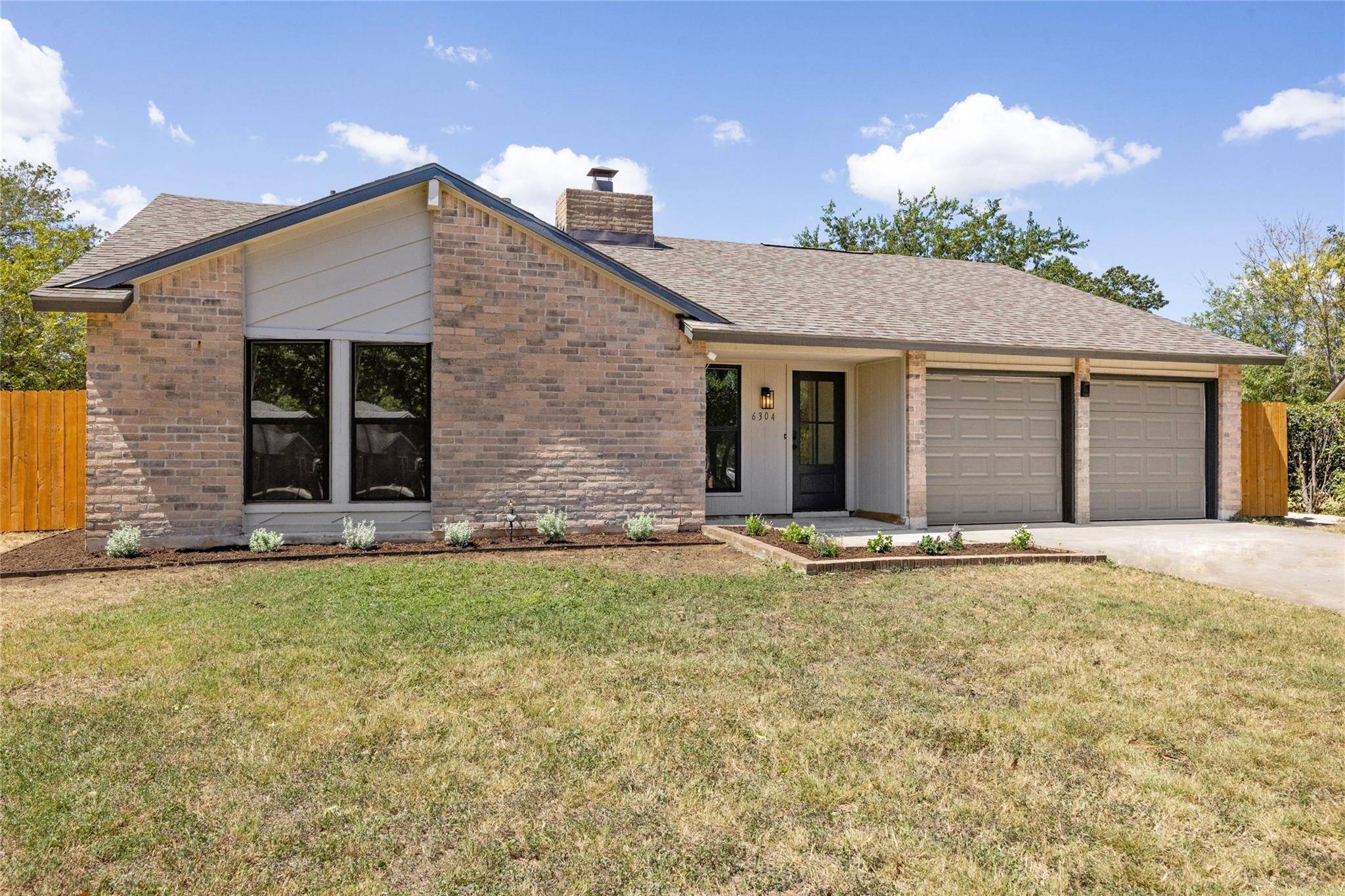 6304 Cannes CIR, Austin, TX 78745