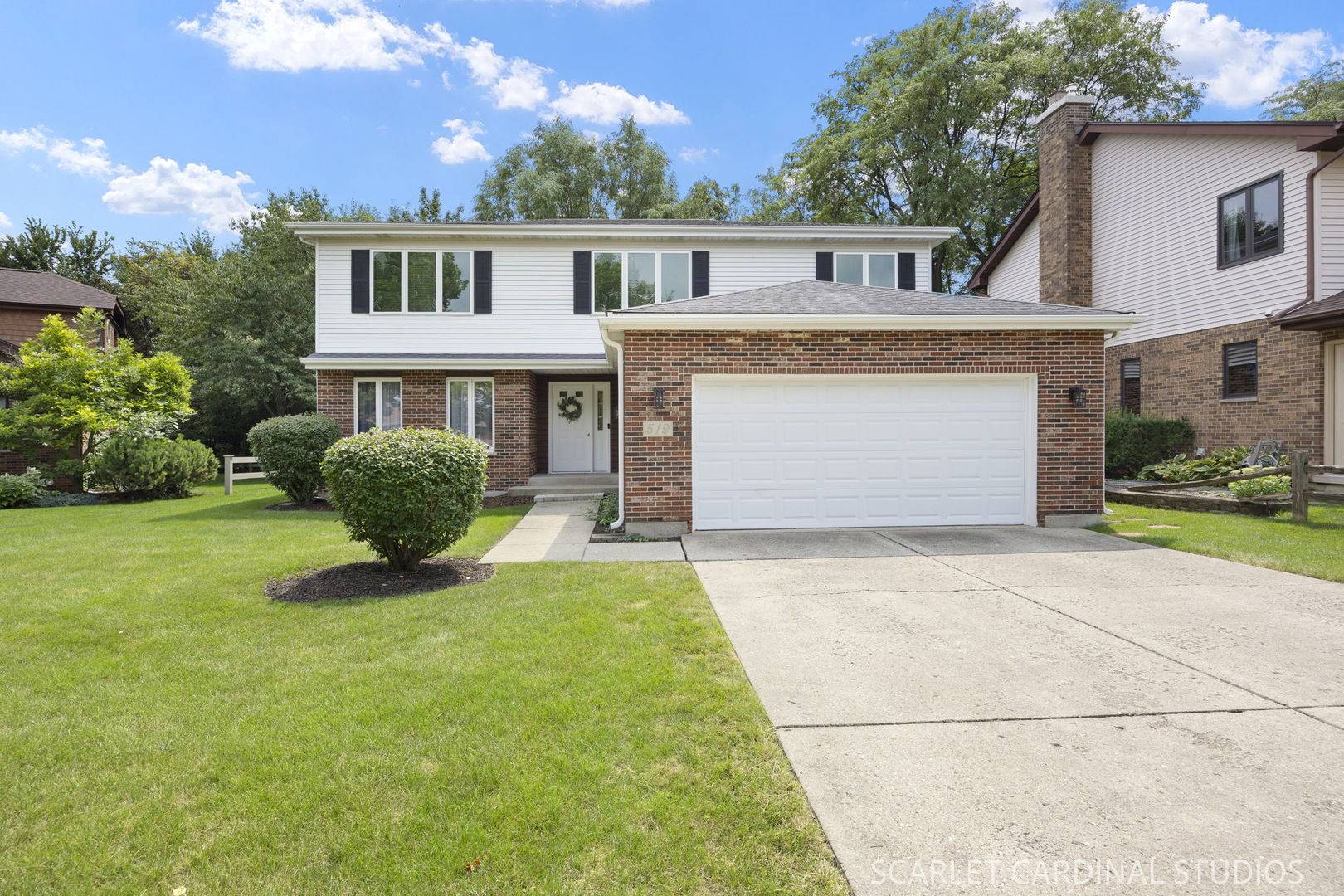 519 Calduto CIR, Villa Park, IL 60181