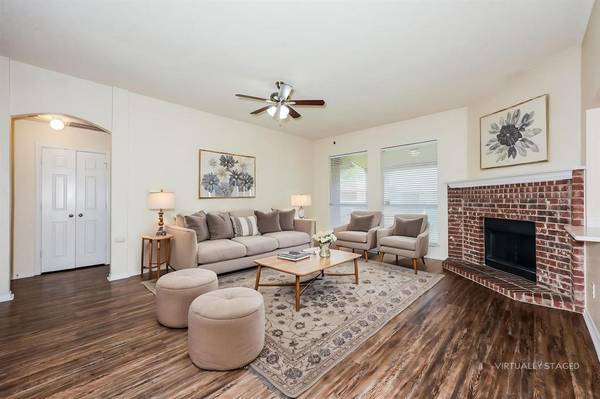 1909 Saint Nevis Drive, Mansfield, TX 76063