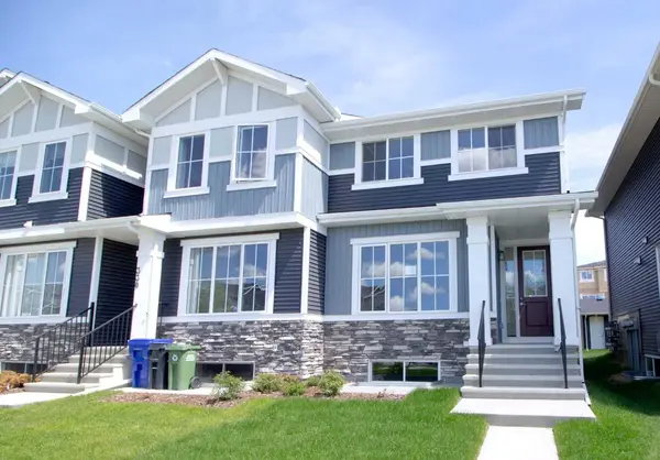 326 Sundown RD, Cochrane, AB T4C 3H2