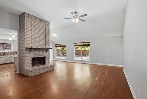 409 Kathleen LN, Leander, TX 78641