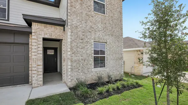 151 Mustang Lake CIR, Buda, TX 78610