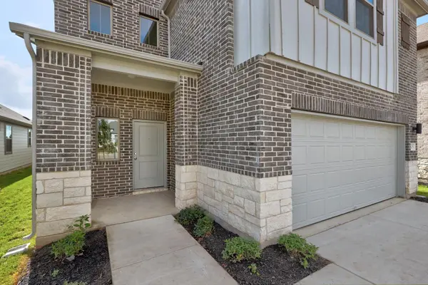 205 Hornet ST, Elgin, TX 78621