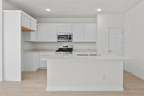 205 Hornet ST, Elgin, TX 78621