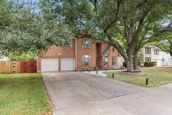 706 Churchill Farms DR, Georgetown, TX 78626