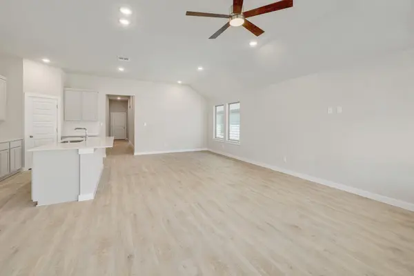 107 Malibu, Hutto, TX 78634