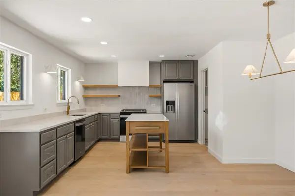 6304 Cannes CIR, Austin, TX 78745