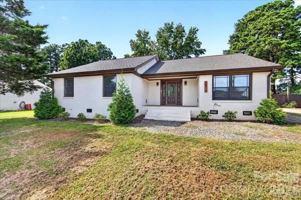 2519 Matthews Mint Hill RD, Matthews, NC 28105
