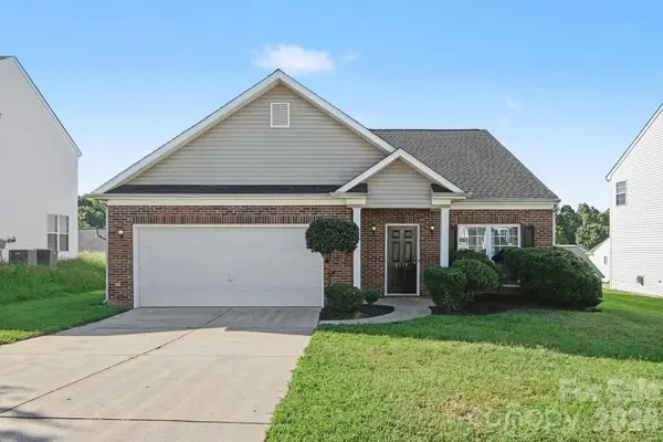 8935 Hedge Maple RD, Charlotte, NC 28269