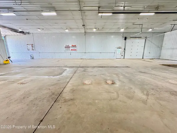 7 Canaan RD, Waymart, PA 18472