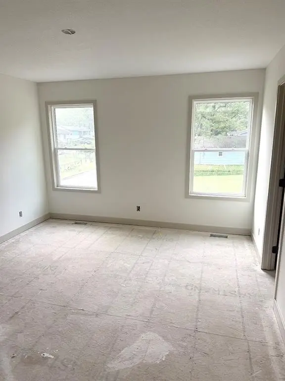 800 SW South AVE, Blue Springs, MO 64015