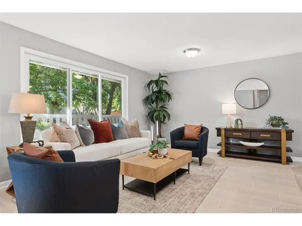 7567 E Fremont, Centennial, CO 80112