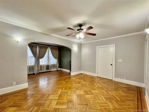 Address not disclosed, Lynbrook, NY 11563