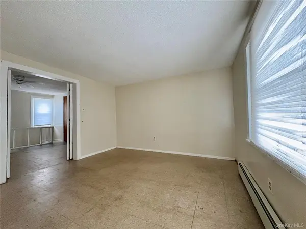Address not disclosed, Valley Stream, NY 11580