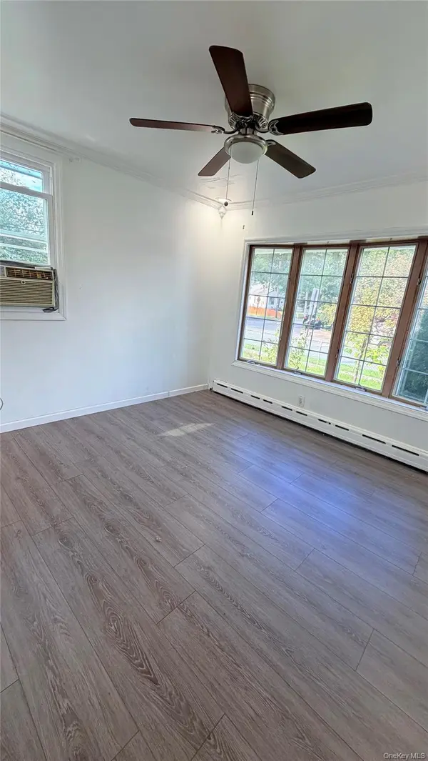 - Miller RD #1st Floor, Hicksville, NY 11801