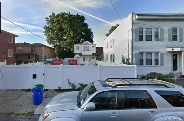 6626 53rd RD, Maspeth, NY 11378